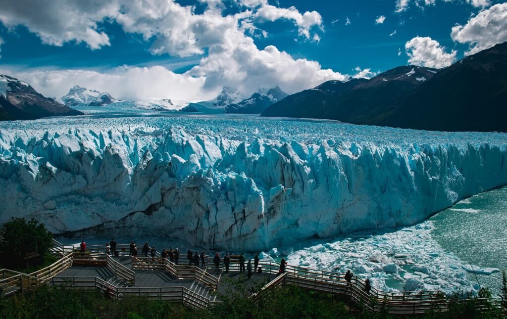 El glaciar Perito Moreno visto desde las pasarelas